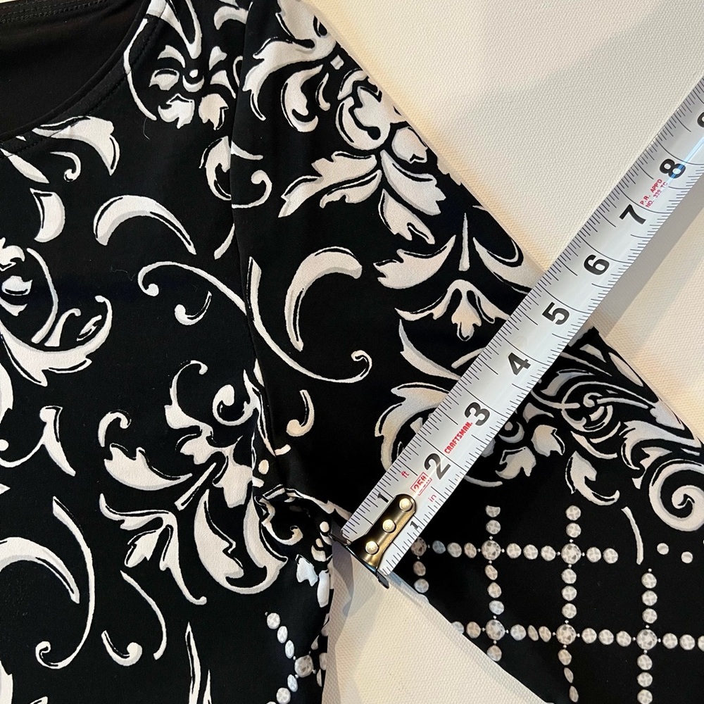 WHBM Paisley Geometric Black and White Long Sleeve Dress - Picture 9 of 14
